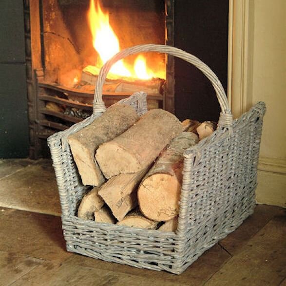 80fc1135-10a3-4510-ac53-3c05e08cabc2.jpg Wicker Log Carrier